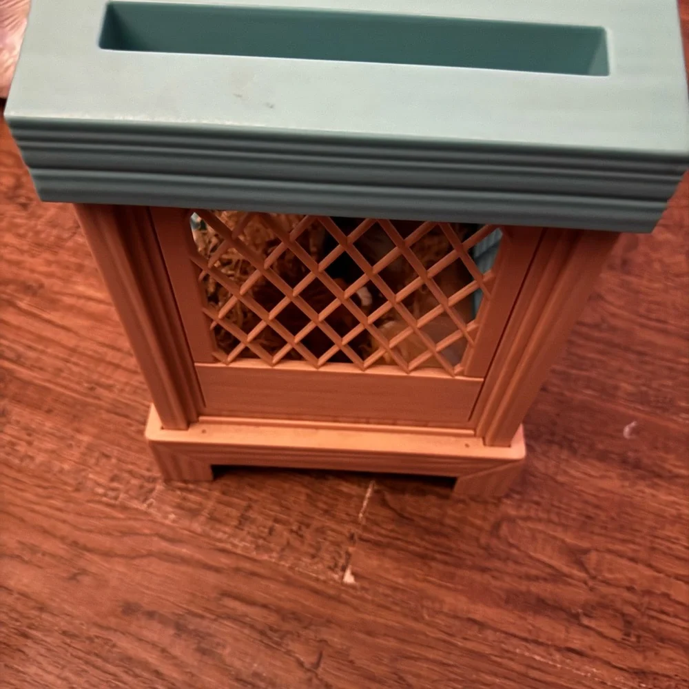 Little Live Pets Mama Surprise Guinea Pig Interactive mom & 3 babies w/ house